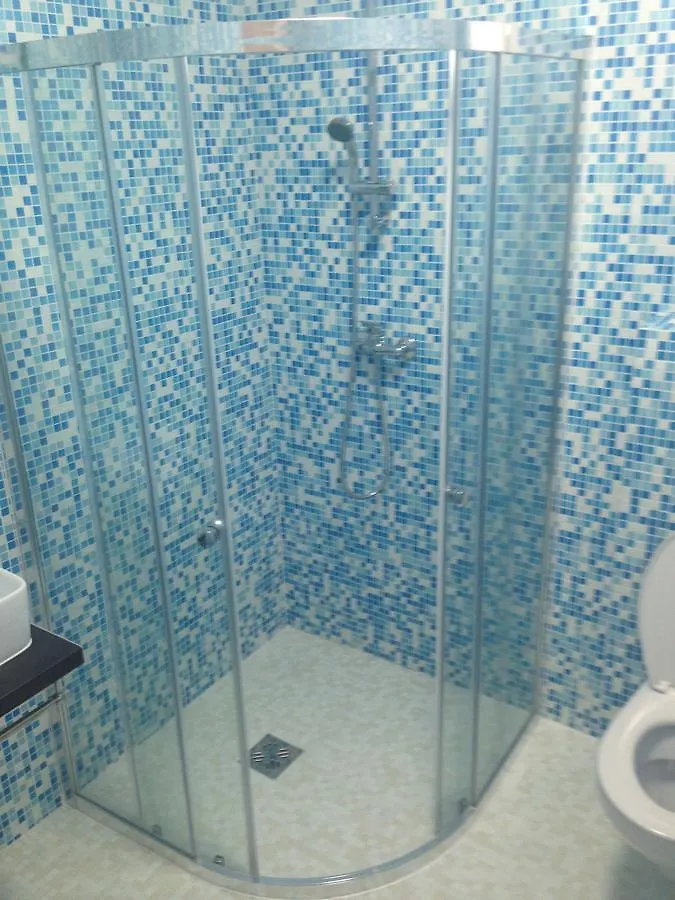 Chill Out Beach Apartments Трогир