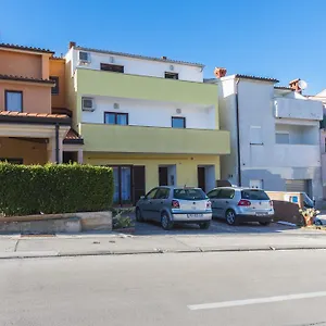 Apartment Milos 