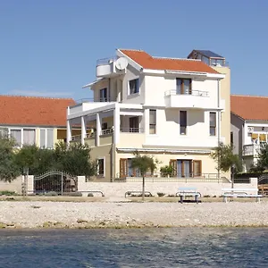 https://villa-ivana-bb.hotelinzadar.com
